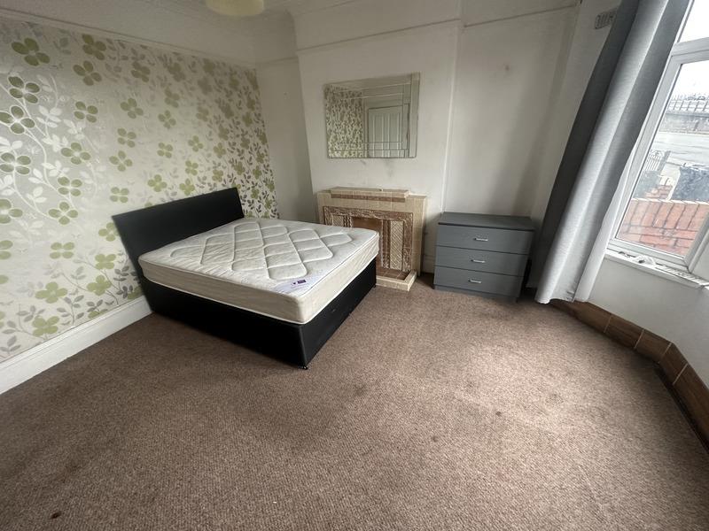 5 bed property in North Road, Cardiff